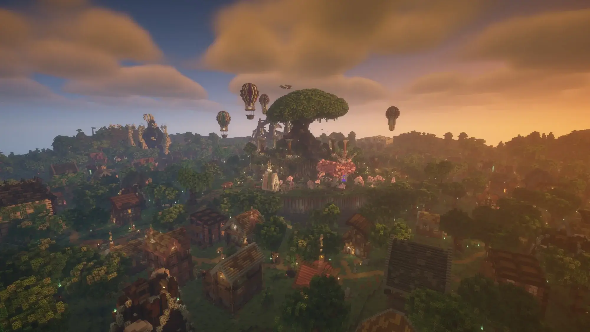 Häuser und der große Baum am Spawn bei Sonnenuntergang